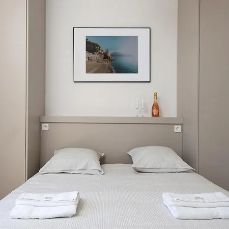 Monaco Border - Cocon Avec Balcon & Vue - Gt Lägenhet Beausoleil