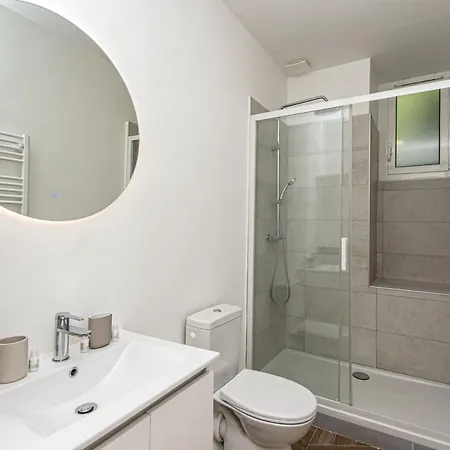 Monaco Border - Cocon Avec Balcon & Vue - Gt Apartman